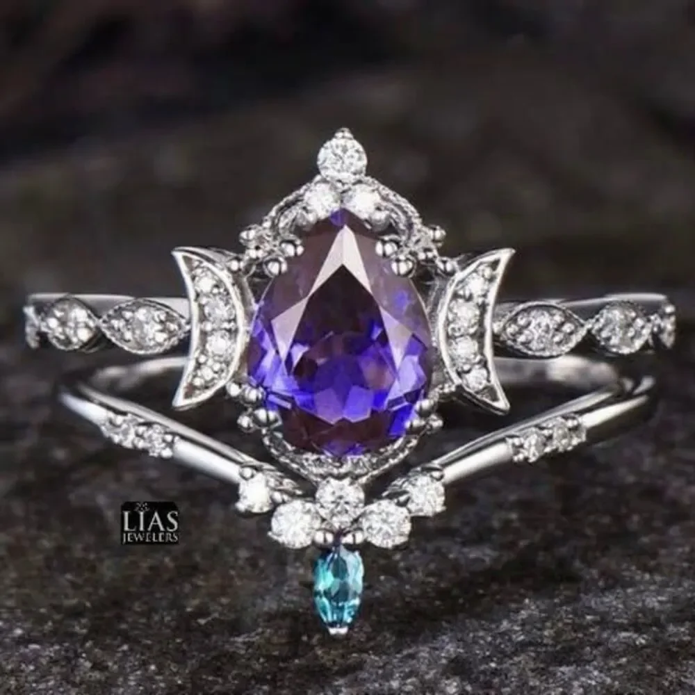 New 18k white gold wedding ring set